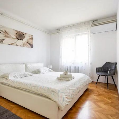 Apartment Tomas,,,Spacious House With Private Parking,Terrace,5G Internet,,,,, Zadar Exterior photo
